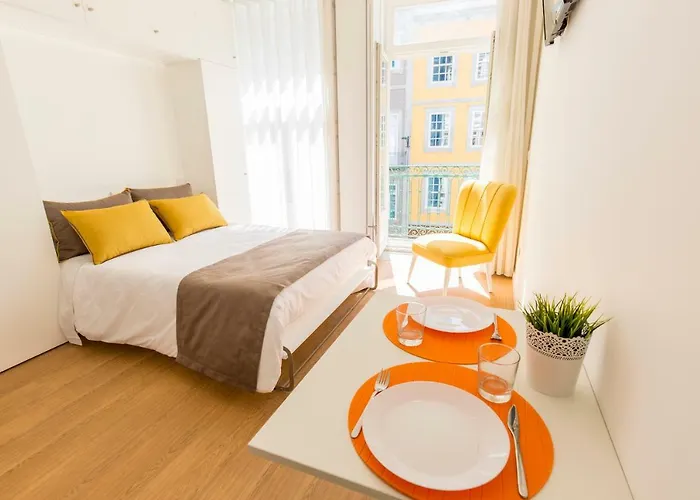Downtown Porto Mouzinho Studio Apts